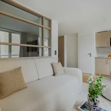 Magnificent -1br-4p- Canal Saint-martin Paris
